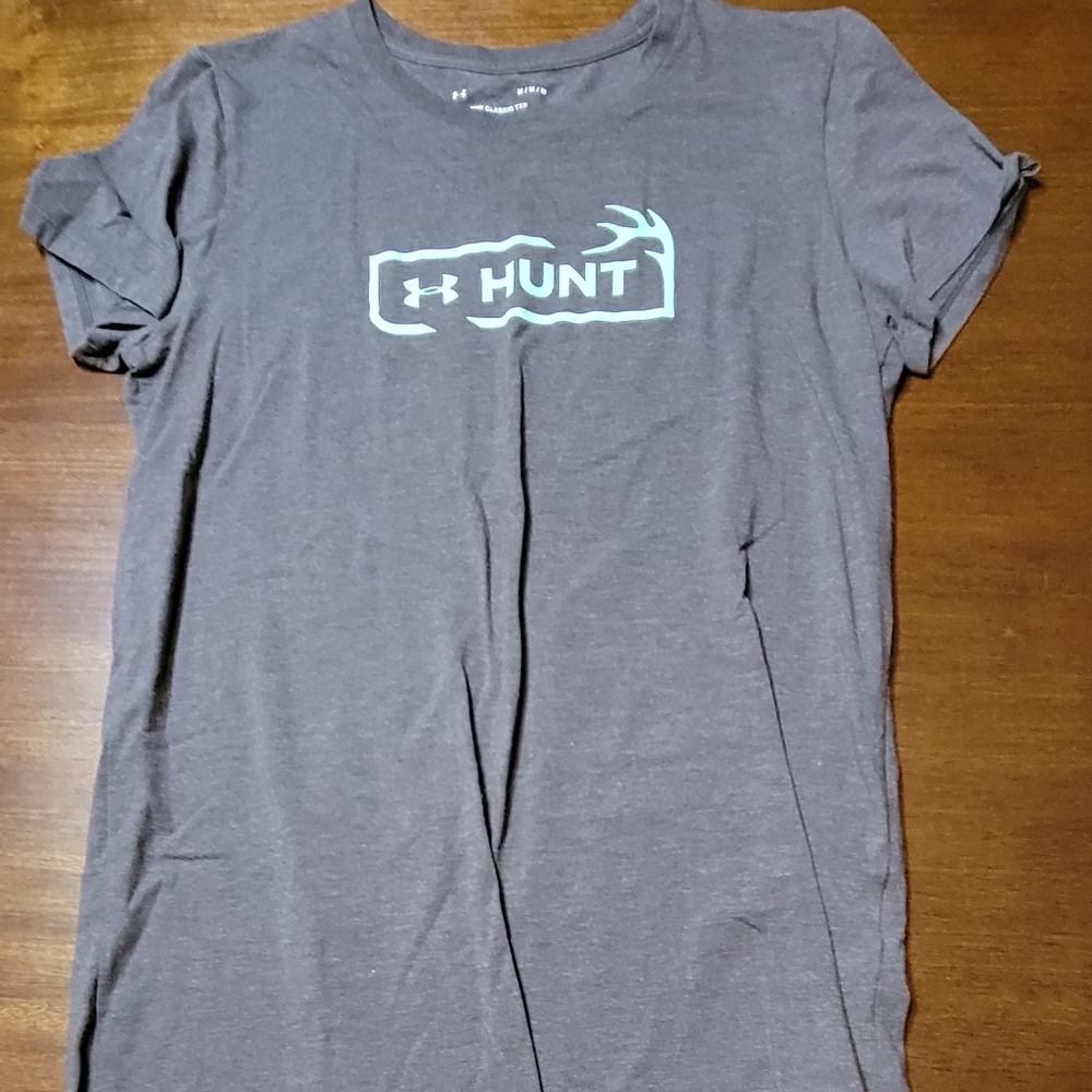 Under Armour Hunt Tee NWOT